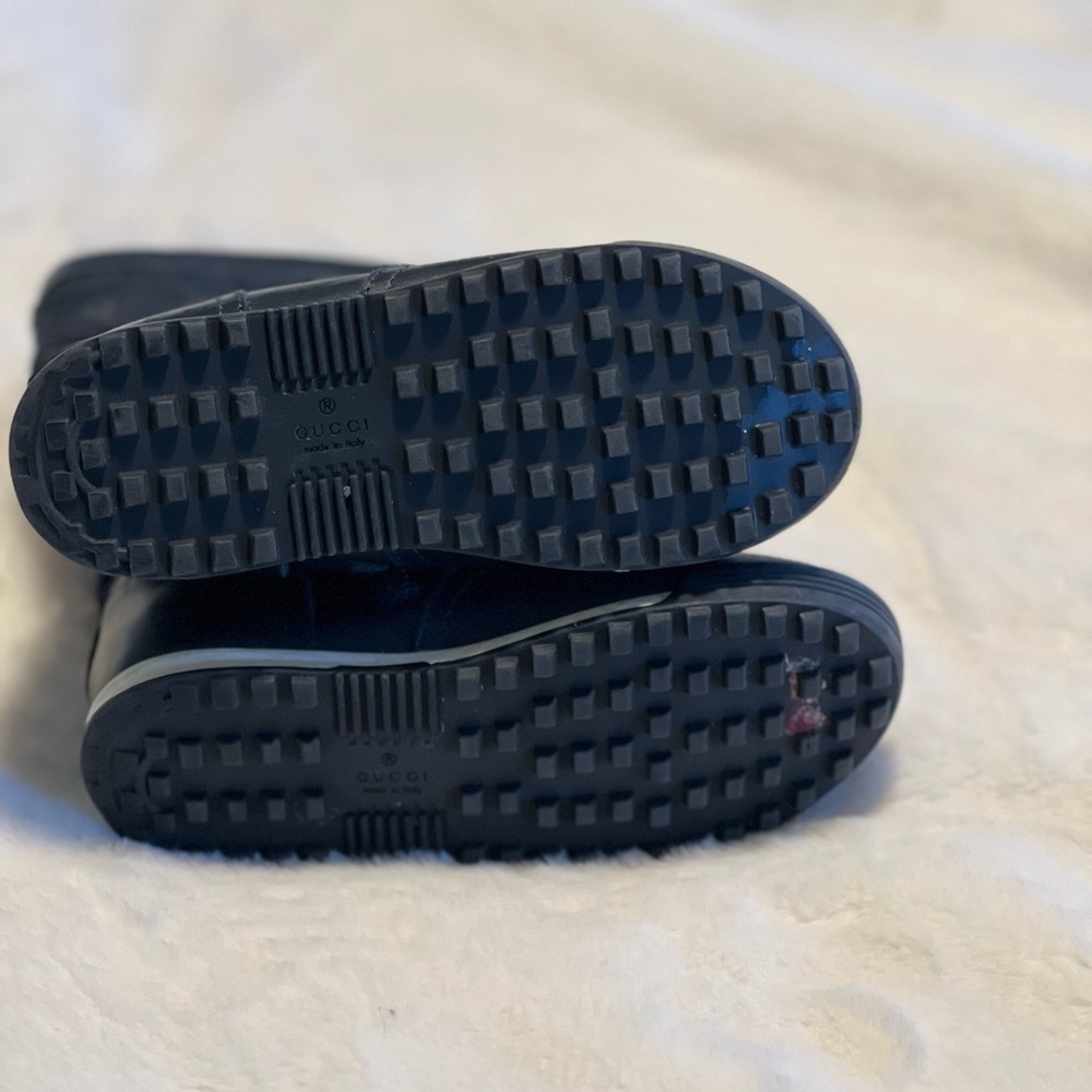Gucci navy boots for toddler girls, in excellent condition, worn a few time. - Picture 5 of 5